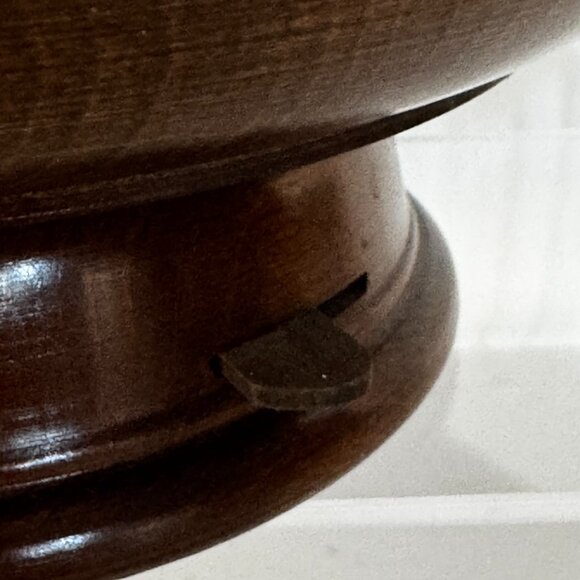 Hand Carved Wood Rotating Plate 7" Music Box-Cuendet Swiss The Sound of Music - Picture 3 of 8